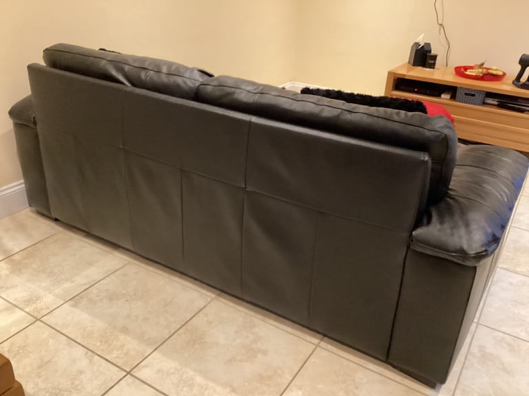 image for Free black leather sofa 