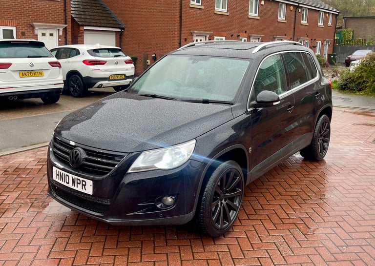 2010 Volkswagen Tiguan R Sport 4 Motion Read Add Drives Mint