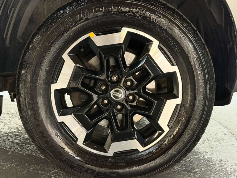2020 Nissan Navara Double Cab Pick Up Tekna 2.3dCi 190 TT 4WD Auto PICK UP DIESEL Automatic
