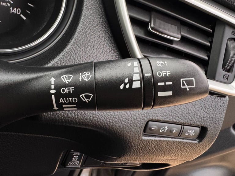 2015 Nissan Qashqai 1.6 dCi Tekna 5dr 4WD HATCHBACK Diesel Manual