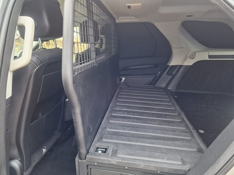 2021 Land Rover Discovery 3.0 D300 SE Commercial Auto PANEL VAN Diesel Automatic