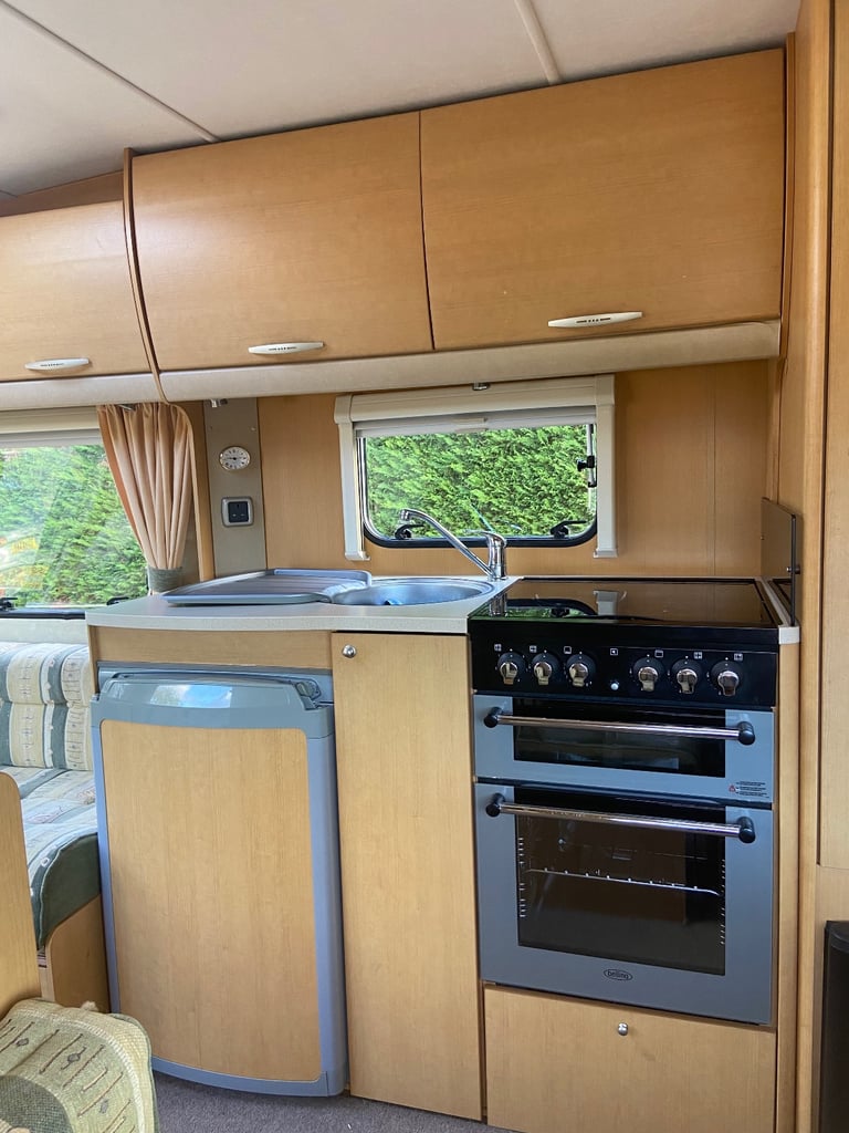 Abbey Aventura 6 Berth Caravan 