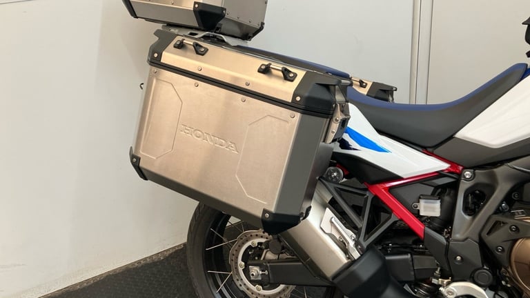 2025 Honda Africa Twin (23MY) Honda Africa Twin CRF1100L Manual DUEL Petrol Manual