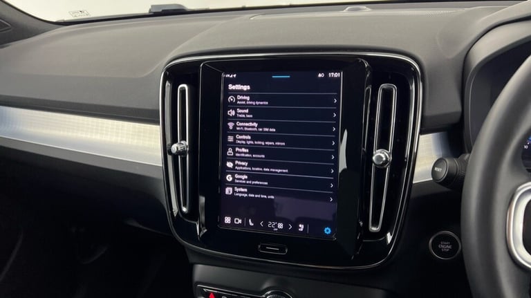 2024 Volvo XC40 Plus, B4 Mild hybrid, Petrol, Dark Estate Petrol Automatic