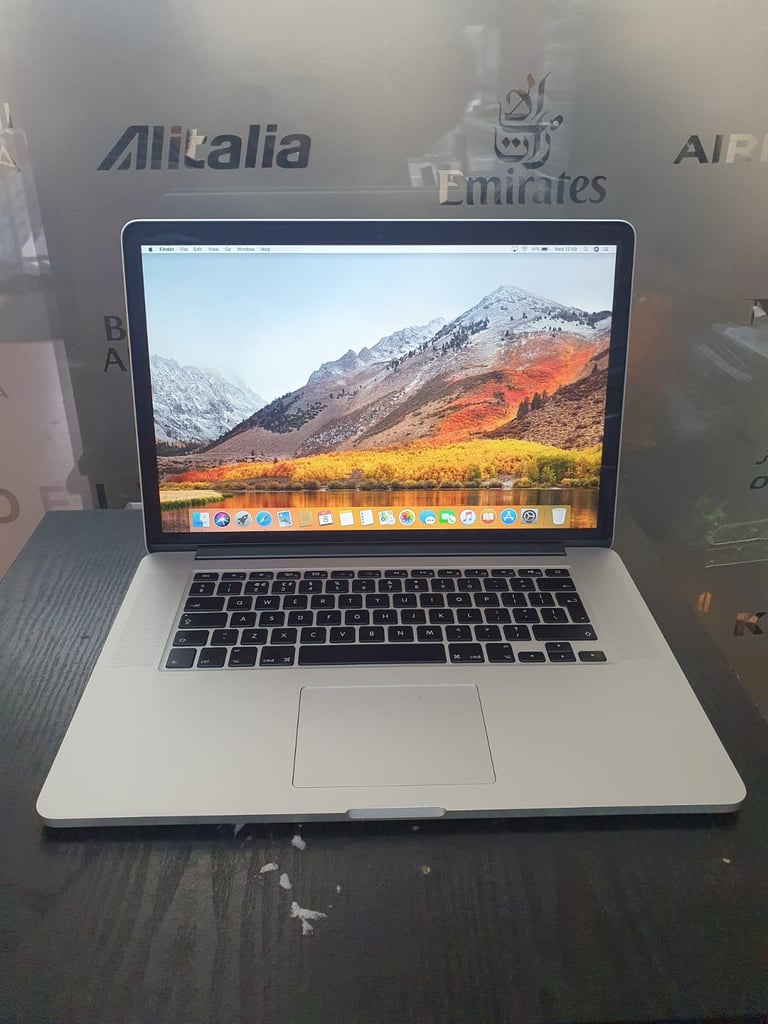 image for MacBook pro 15 Inch, 16 GB RAM, I7 Intel  