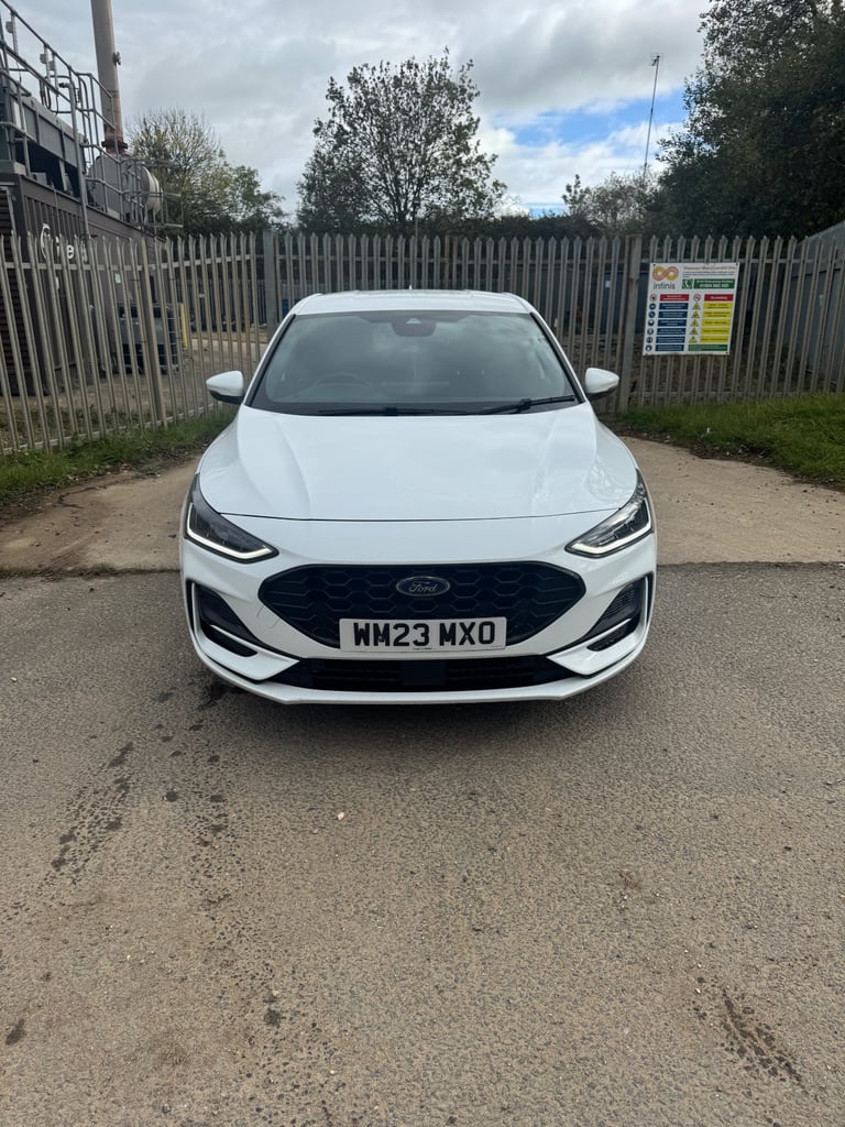 image for 2023 Ford Focus St Line X