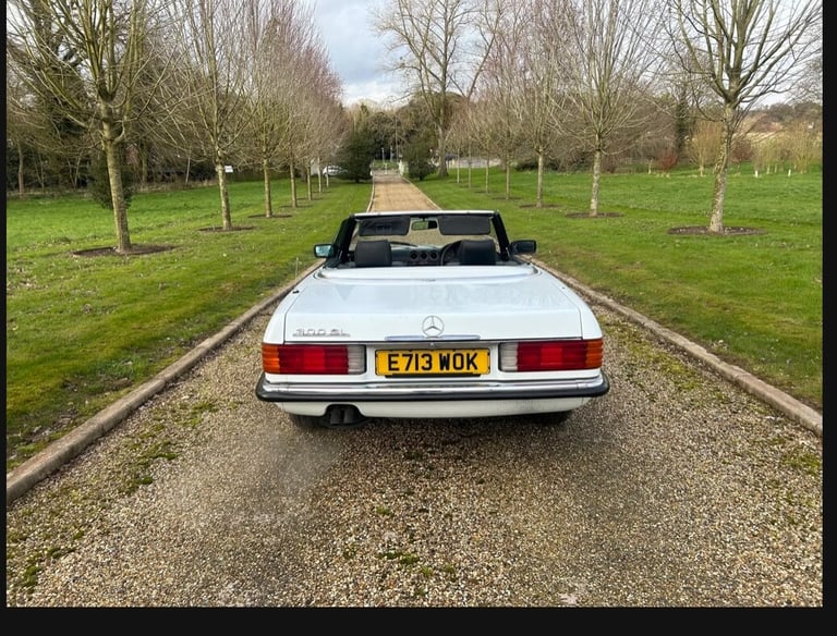 1988 Mercedes-Benz S Class 300 SL 2dr Auto CONVERTIBLE Petrol Automatic