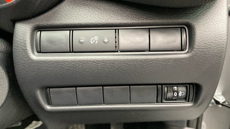 2024 Nissan Juke 1.6 Hybrid N-Connecta 5dr Auto Hybrid Hatchback Hatchback Hybrid Automatic