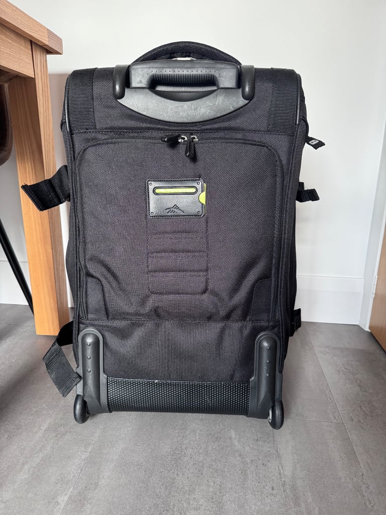 image for High Sierra AT3, 26” drop-bottom duffel bag