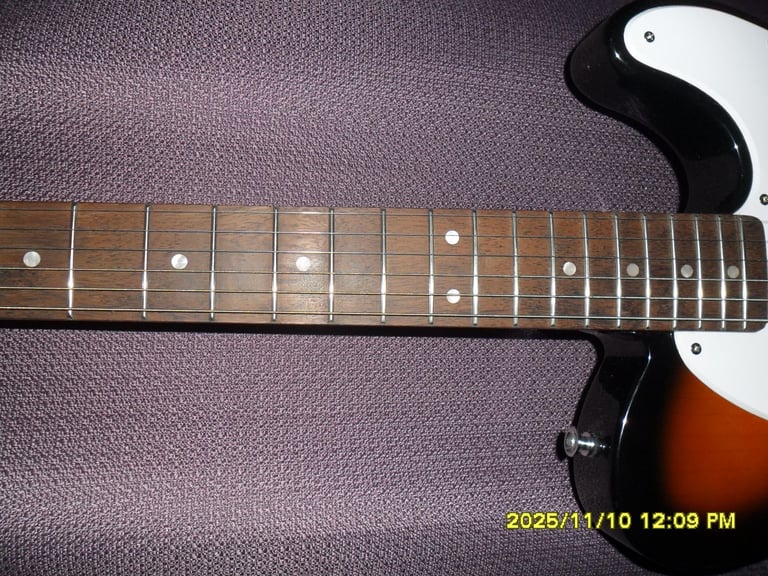 SQUIRE BY FENDER AFFINITY TELECASTER GUITAR