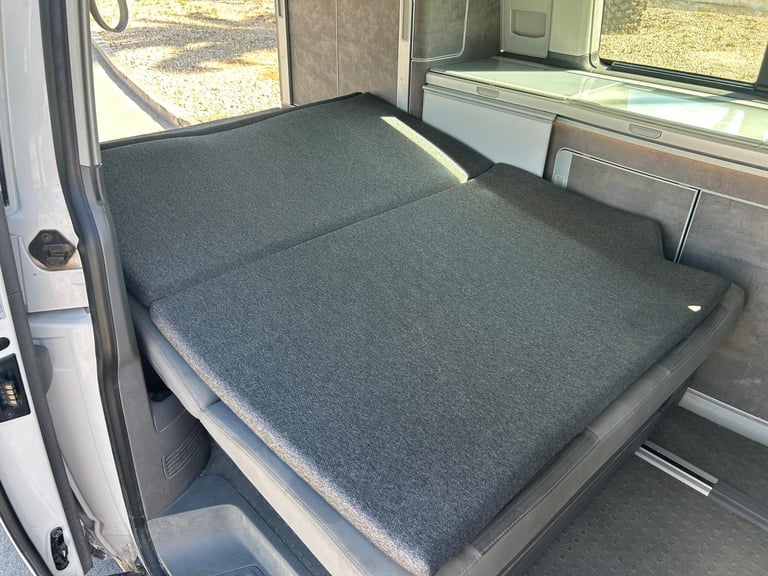 Volkswagen California Ocean 2023 | Premium Camper | 4 Berth | Fully Equipped