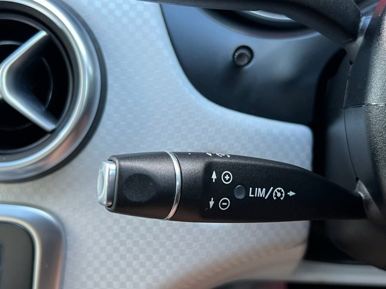 2017 Mercedes-Benz A-Class 2.1 A200d Sport (Premium Plus) Hatchback 5dr Diesel 7G-DCT Euro 6 (s/s...