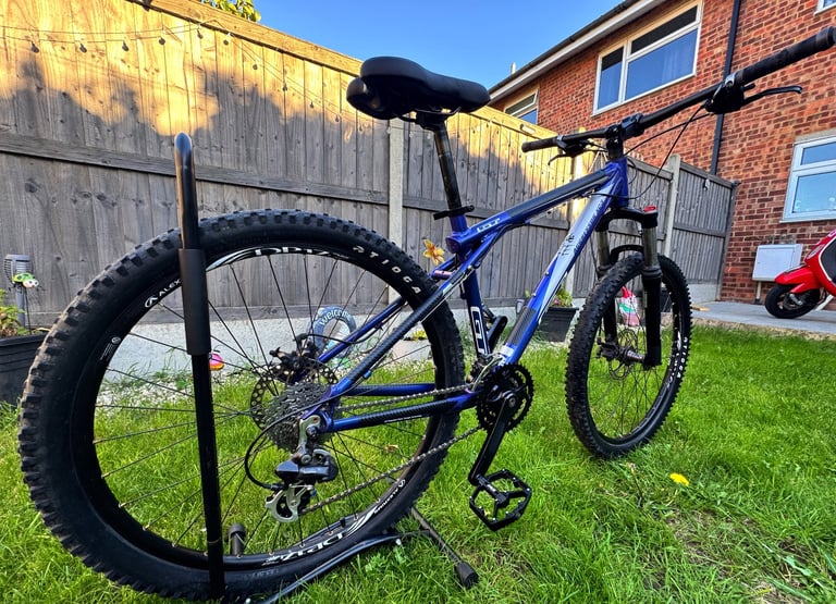 GT aggressor mountain bike hardtail vgc 16” 