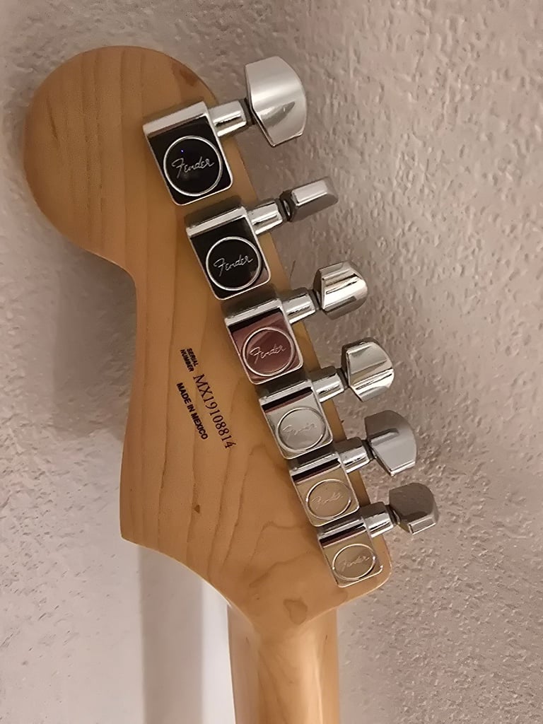 Fender Stratocaster
