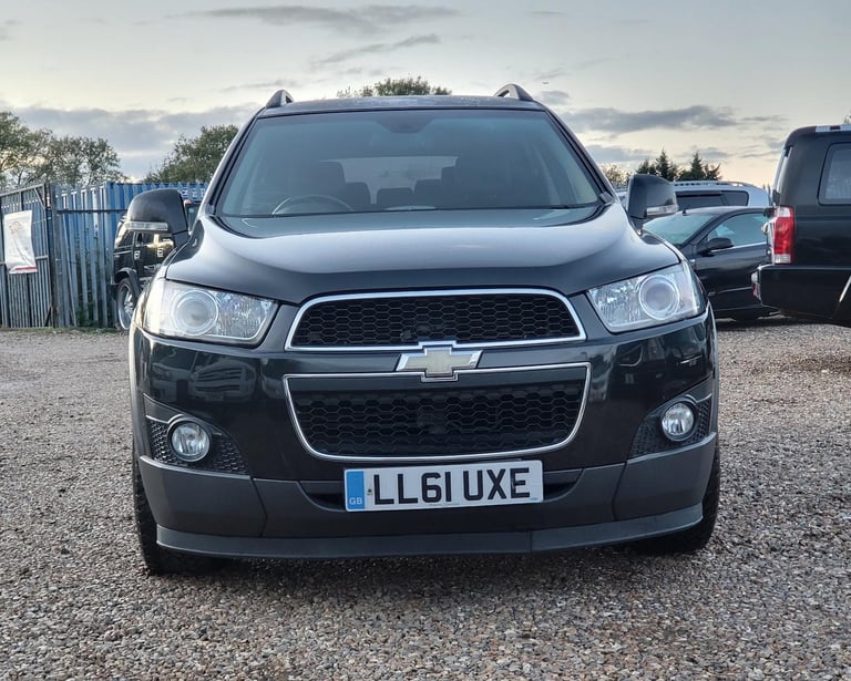 2012 FACELIFT CHEVROLET CAPTIVA 2.2 VCDi LT 5 DOOR 7 SEATER AUTOMATIC BLACK