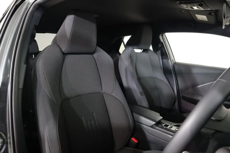 2024 Toyota C-HR 1.8 VVT-h Design CVT Euro 6 (s/s) 5dr HATCHBACK PETROL/ELECTRIC Automatic