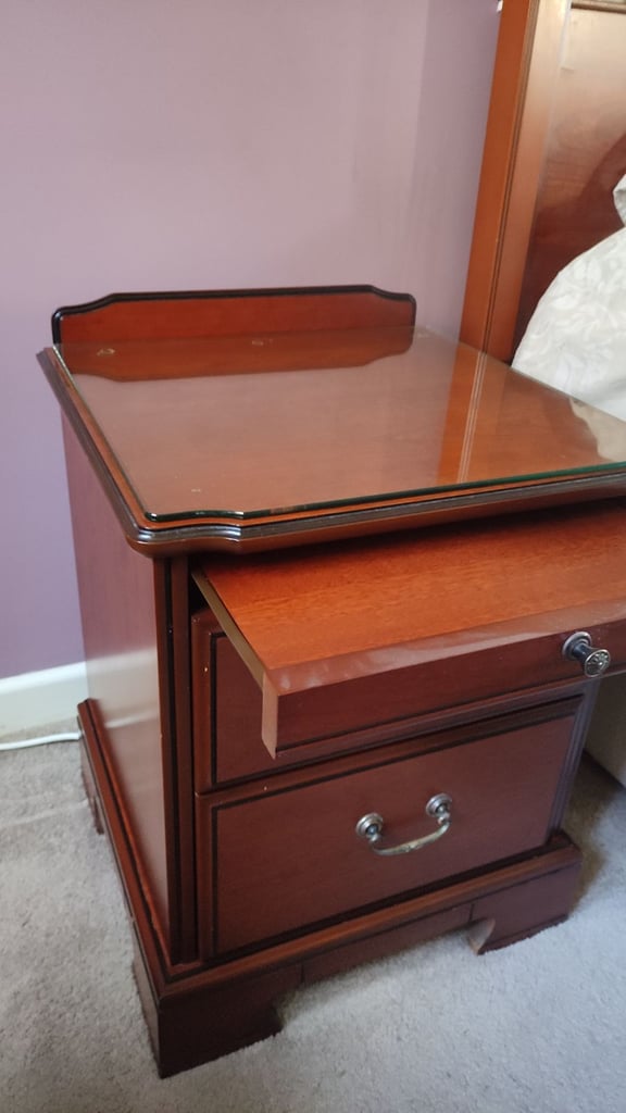 J.E.Coyle bedroom furniture set (bedside table*2, chest of drawers and headboard)