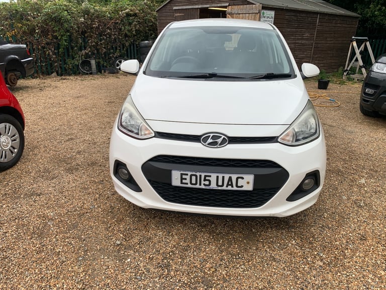 2015 Hyundai i10 1.2 SE 5dr HATCHBACK Petrol Manual
