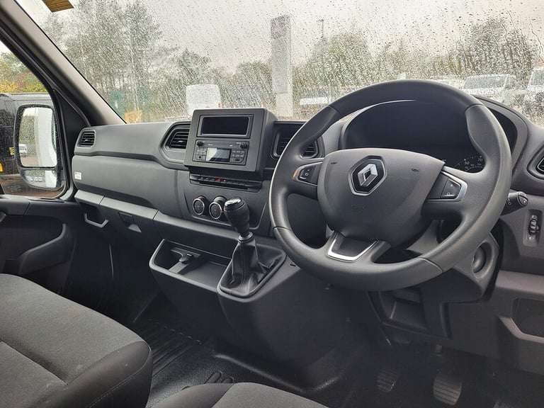 2023 Renault Master 145ps ENERGY 35 Business Luton Low Loader LWB 4.85m with Roller Shutter Doo L...