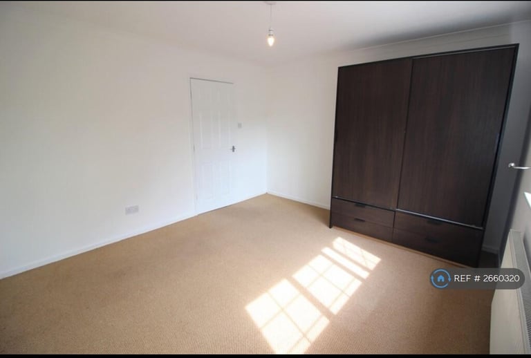 2 bedroom flat in St. Marys Court, Hollingworth, Hyde, SK14 (2 bed) (#2660320)