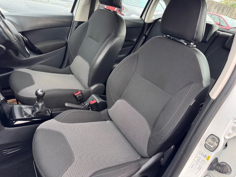 2014 Citroen C3 1.2 VTi Selection Hatchback 5dr Petrol Manual Euro 5 (82 ps) Hatchback Petrol Manual