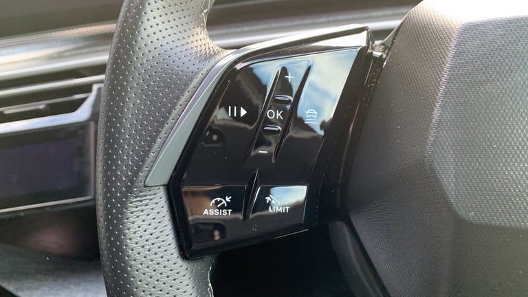 2024 Peugeot 3008 1.2 HYBRID GT SUV 5dr Petrol Hybrid e-DSC6 Euro 6 (s/s) (136 ps) SUV Hybrid Aut...