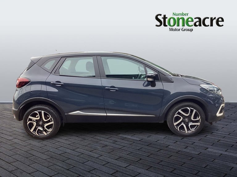  Renault Captur Dynamique Nav TCe 90 Petrol Manual