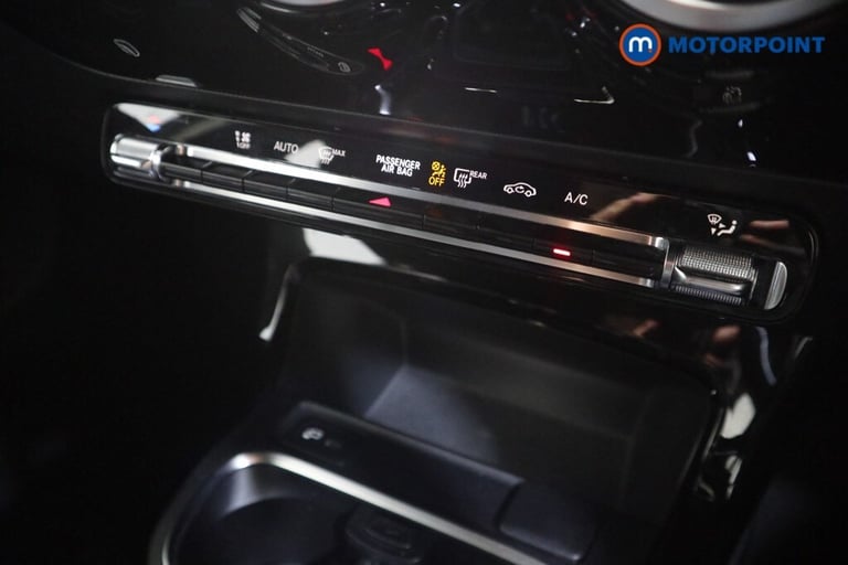 2020 Mercedes-Benz A-Class A180 SE 5dr Hatchback Petrol Manual