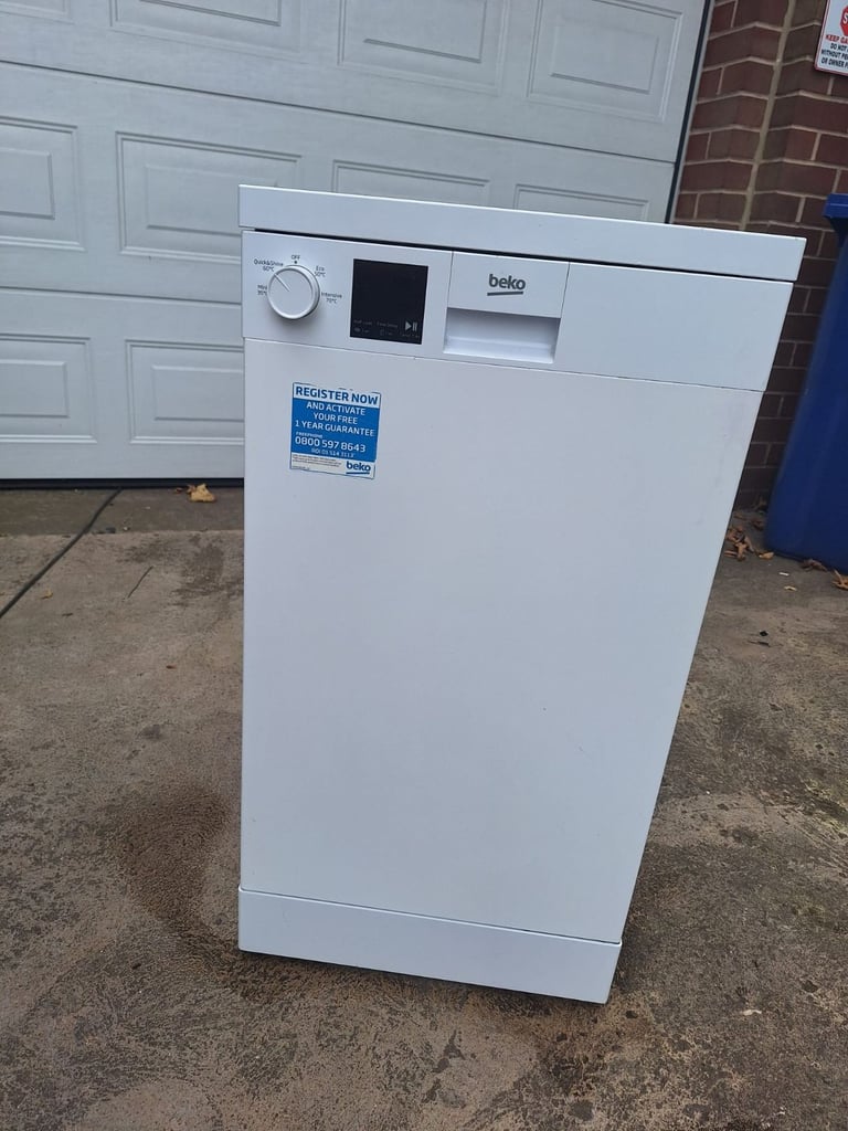 Slimline dishwasher 