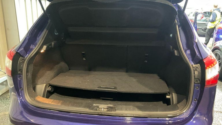 2016 Nissan Qashqai 1.2 DiG-T N-Connecta 5dr Xtronic HATCHBACK PETROL Automatic