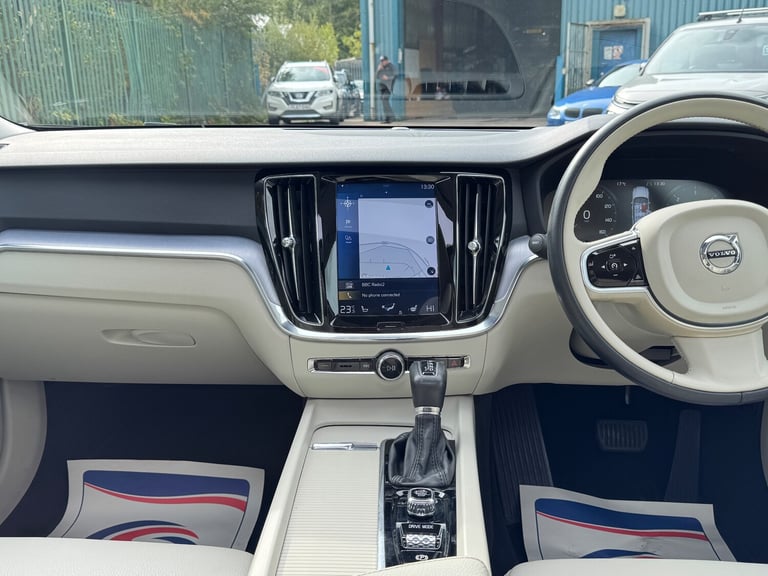 2019 Volvo V60 2.0 D4 Momentum Pro Estate 5dr Diesel Auto Euro 6 (s/s) (190 ps)