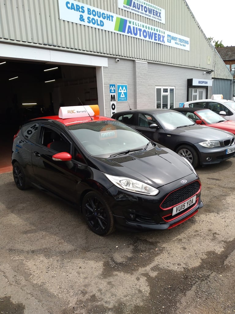 2015 Ford Fiesta 1.0 EcoBoost 140 Zetec S Black 3dr HATCHBACK Petrol Manual