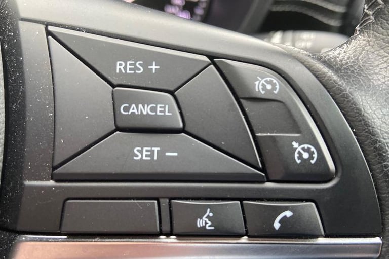 2022 Nissan Juke 1.6 Hybrid N-Connecta 5dr Auto HATCHBACK PETROL/ELECTRIC Automatic
