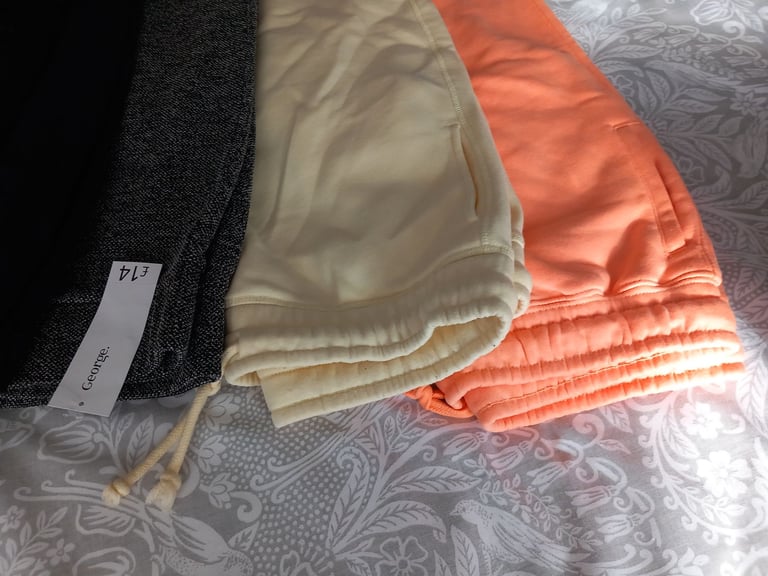 7 pairs trousers