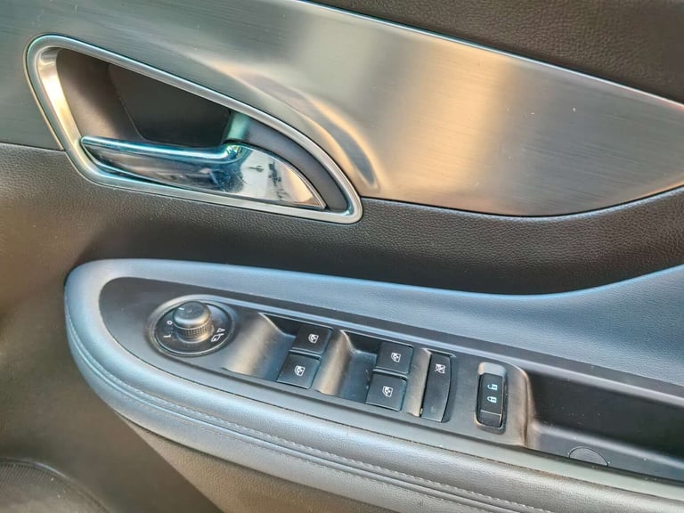 2015 Vauxhall Mokka 1.4 Mokka SE T Auto 5dr SUV Petrol Automatic