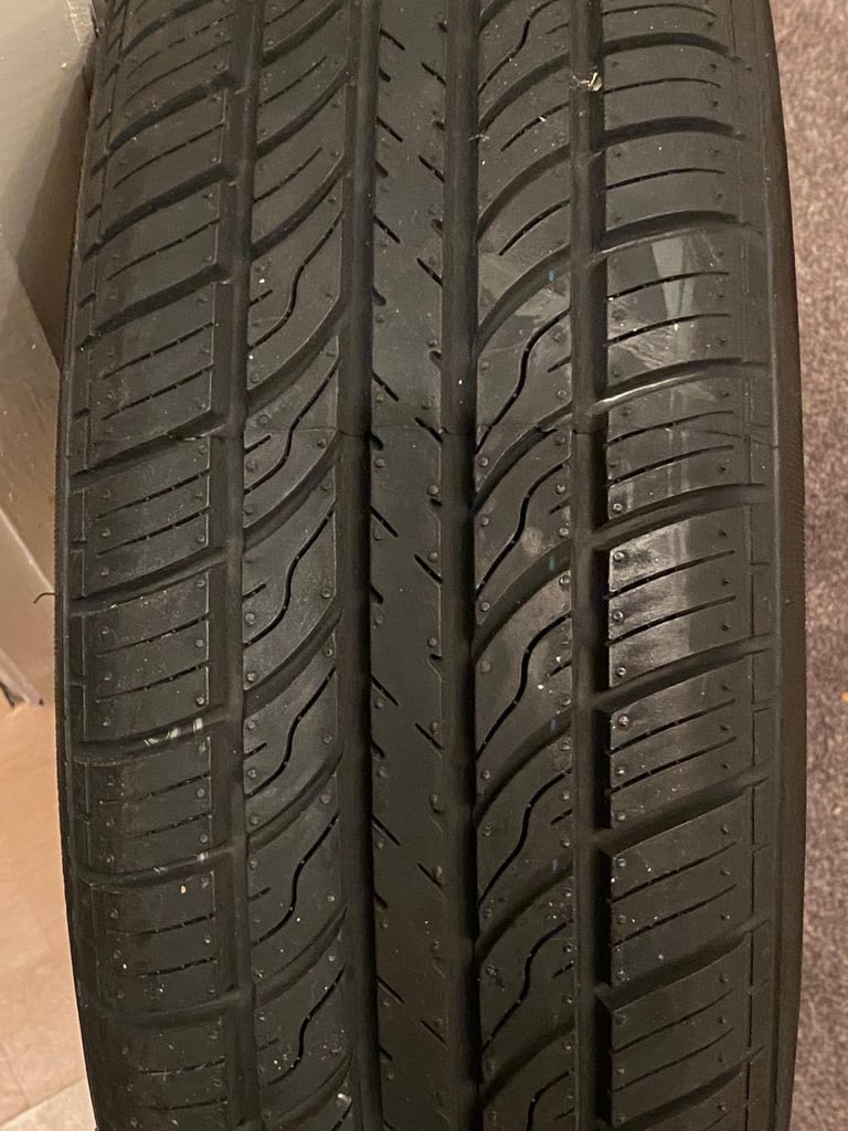 Evergreen EH22 tyre and steel wheel 185/70 R14