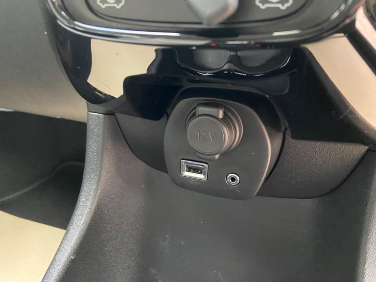 2018 Citroen C1 1.2 PureTech Flair Euro 6 3dr HATCHBACK Petrol Manual
