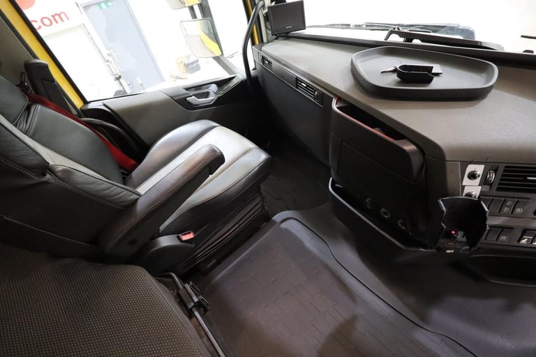 2019 (19 PLATE) Volvo FH460 6x2 Euro 6 Tractor Units