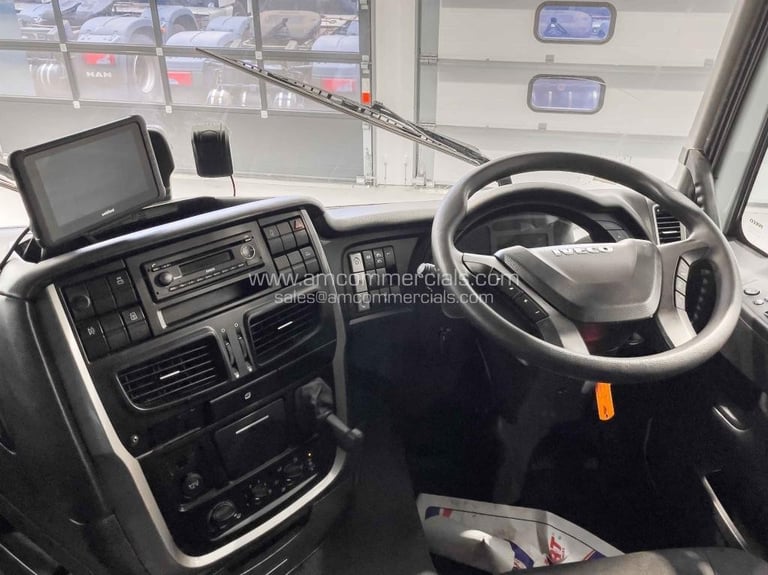 2021 (71) IVECO STRALIS NP 460 GAS 4X2