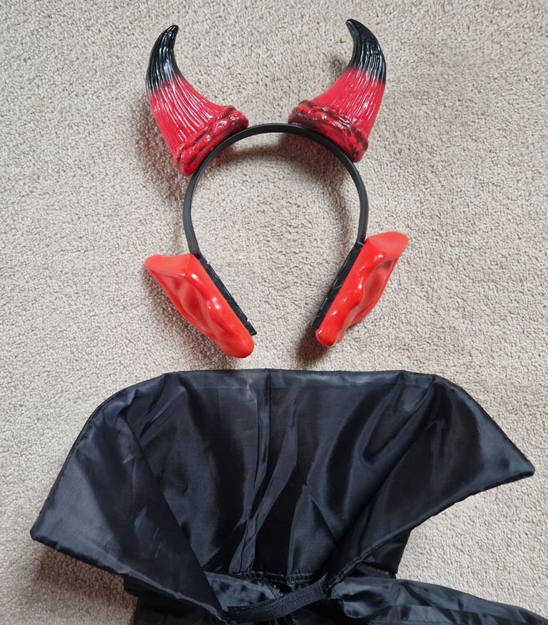 image for Junior Dracula Cape Halloween Costume With Horns plus Glow In The Dark Face Makeup
