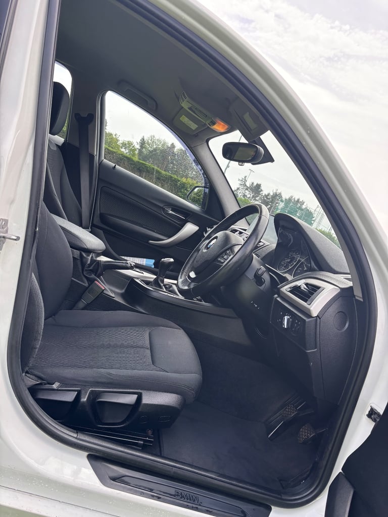 BMW, 1 SERIES, Hatchback, 2014, Manual, 1995 (cc), 5 doors