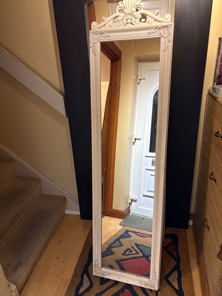 Medium size mirror white wooden frame, self standing 