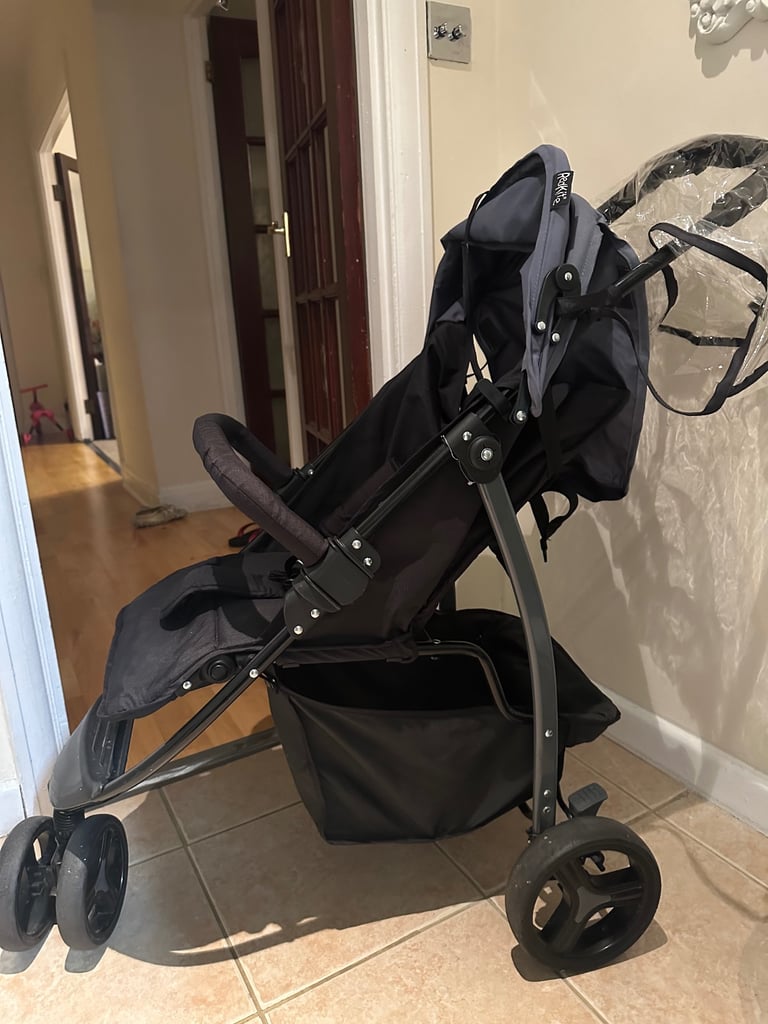 image for Black Stroller   As Good As New