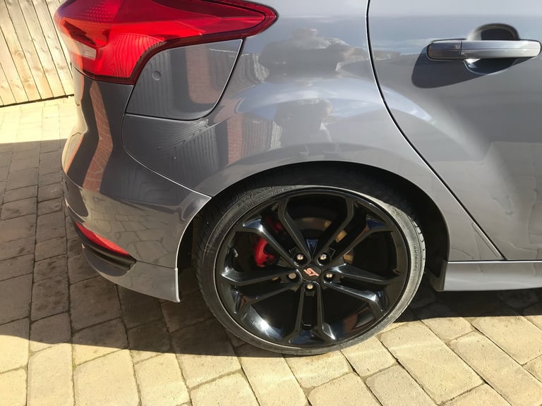 Ford, Focus st-3 2ltr petrol hatchback 2015, 5 door…. not vw 