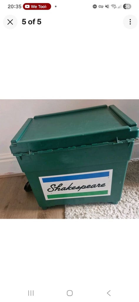 Shakespeare Fishing Seat Box with  Bait Side Tray Green Arm Strap