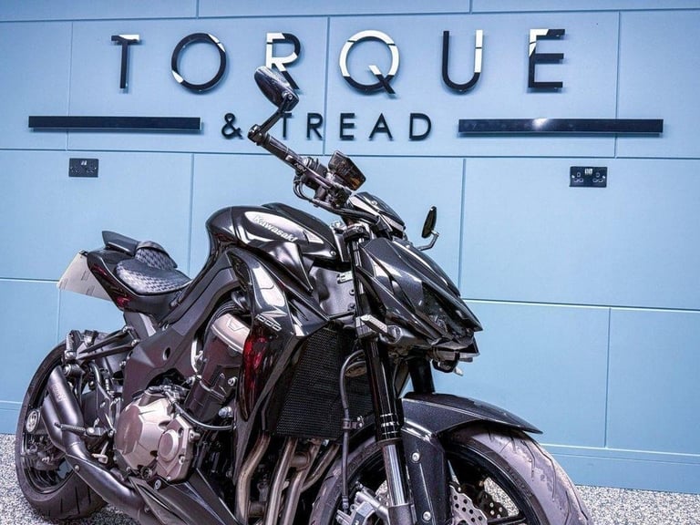 2015 15 KAWASAKI Z1000 SUPERNAKED 1000 - LOW MILES - VANCE HINES