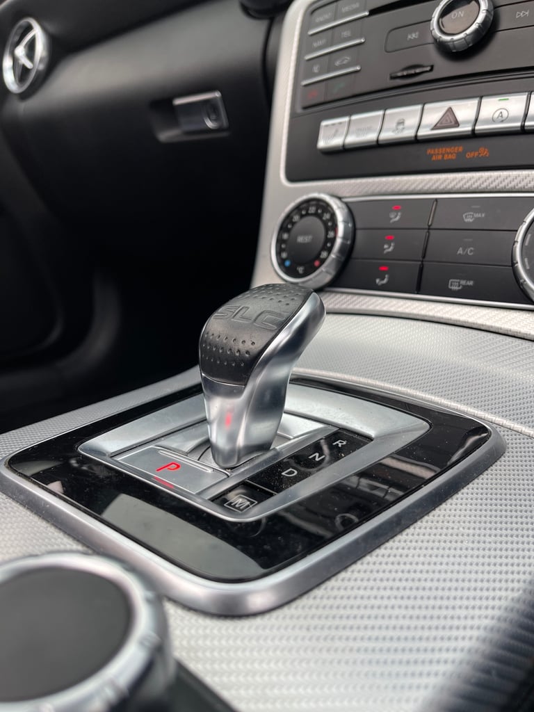 Mercedes-Benz, SLC, Convertible, 2016, Semi-Auto, 2143 (cc), 2 doors