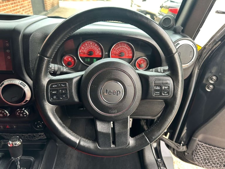 2013 Jeep Wrangler 2.8 Wrangler Sahara Unlimited CRD 197 Auto 4WD 4dr SUV Diesel Automatic