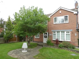 3 BEDROOM DETACHED PROPERTY FOR RENT - WOLLATON