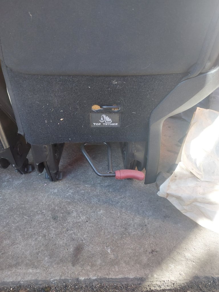 Rear van seats2/1 triple bench 